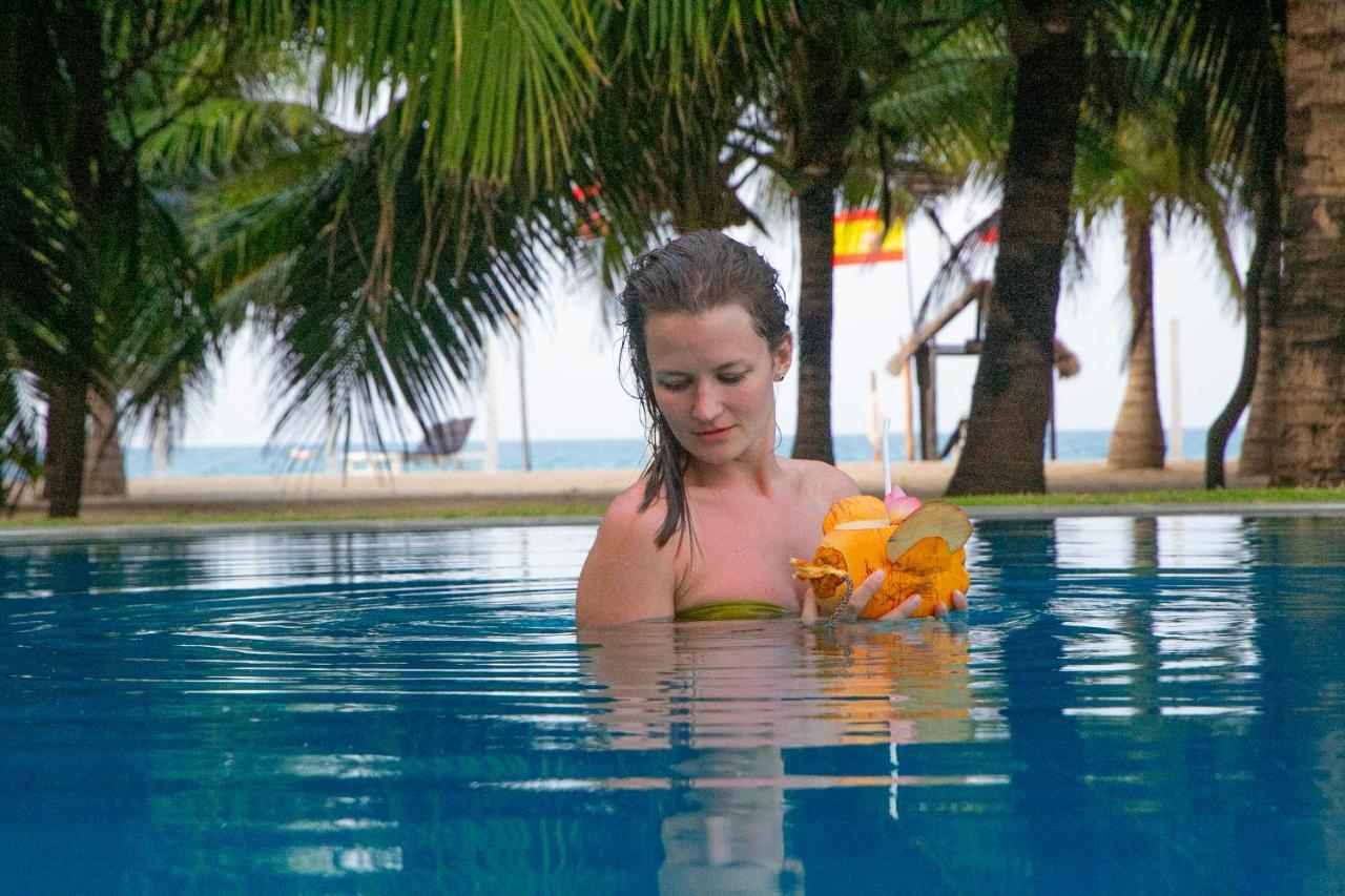 Nn Beach Resort & Spa Нилавели Экстерьер фото